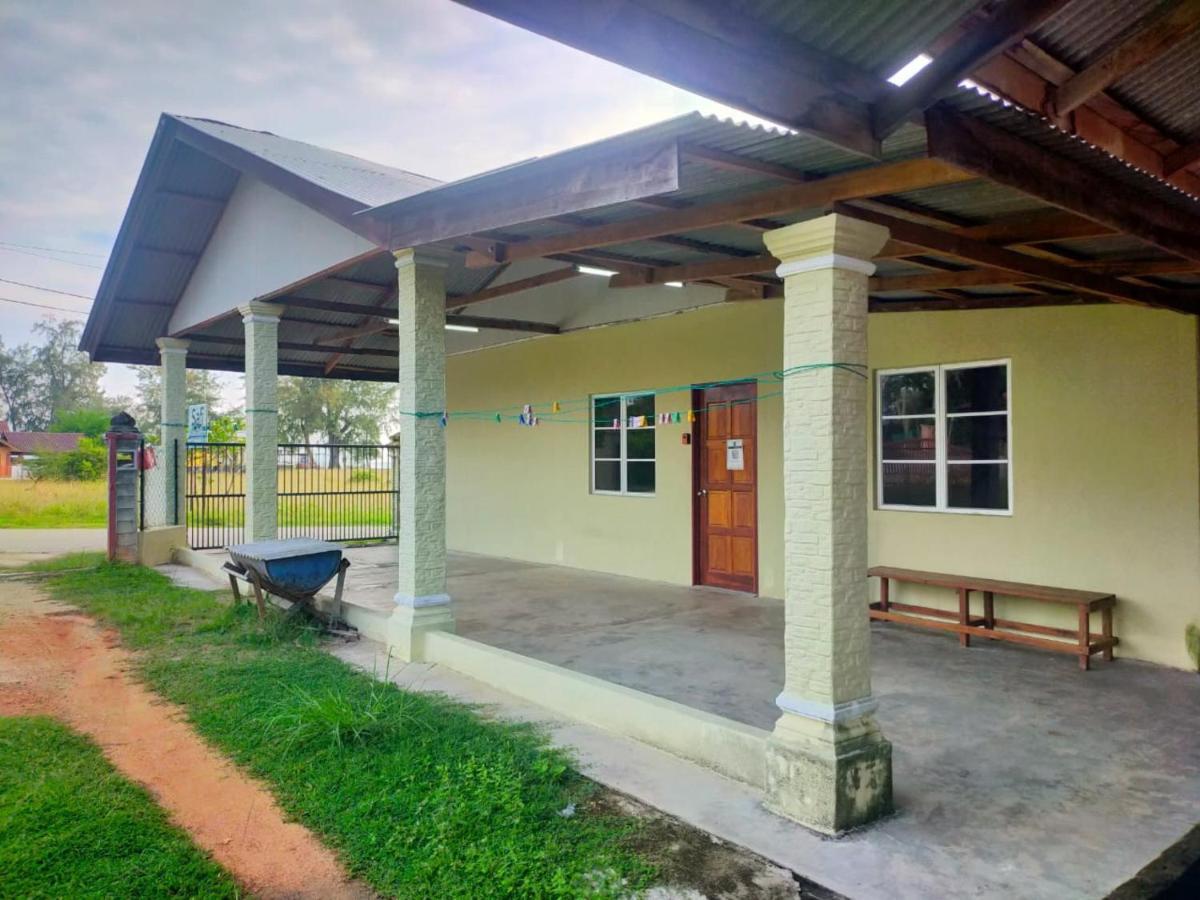 Oyo 90577 Safi Homestay Kuala Terengganu Zewnętrze zdjęcie